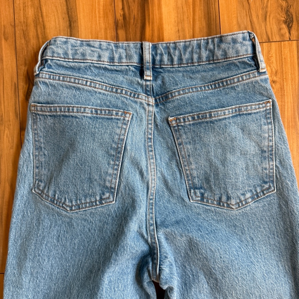 Aritizia Denim Forum Light Blue High-Rise Straight Jeans - Picture 8 of 8